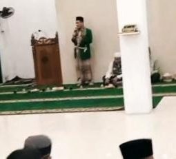 Pemdes Telaga Murni bersama Warga Kampung Rawa Asri Buka Puasa di Masjid Nurul Huda