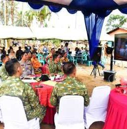 Bupati Tapteng Hadiri Launching 200 Unit Jembatan Garuda