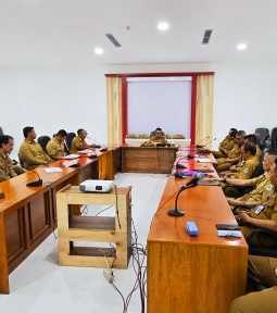 Sekretaris Dinkes PP dan KB Hadiri Rapat Persiapan HUT Kota Putussibau dan Peresmian Gedung SATAP