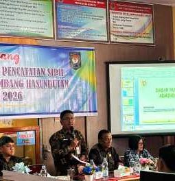 Bupati Humbahas Buka Sosialisasi Adminduk, Tekankan Pelayanan Gratis dan Akurat