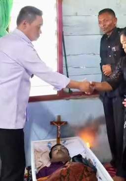 Bupati Humbahas Sampaikan Belasungkawa atas Berpulangnya Putra ASN Setdakab Humbahas