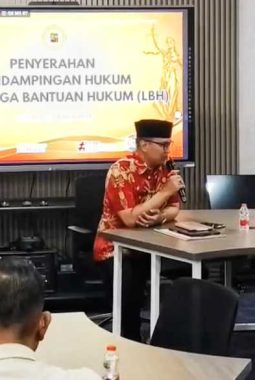 Bagian Hukum dan HAM Setda Kota Bogor Serahkan Pendampingan Hukum Pro Bono kepada 14 Pegawai
