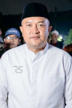 Bupati Rudy Susmanto Takziah ke Rumah Duka Korban Longsor di Desa Petir Dramaga, Sampaikan Duka Mendalam