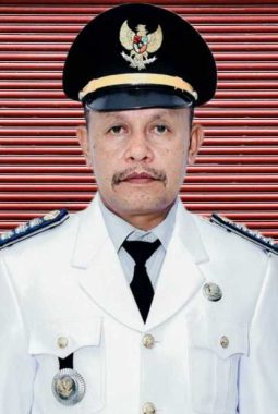 Camat Dampelas Nuryadin. S.Pd, : Jalin Persahabatan Jangan Hanya Berkelompok