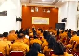 Bupati Humbahas Laksanakan Evaluasi Kinerja Eselon III