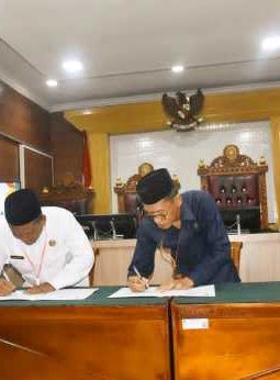 Disdukcapil Tapteng, Kemenag dan Pengadilan Agama Pandan Luncurkan Inovasi “One Day All Service”