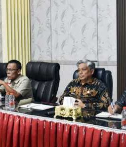 Bupati Tapteng Ikuti Rapat Koordinasi Satgas PRR Pascabencana Sumatera