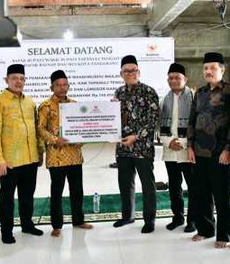 BAZNAS Tangerang Salurkan Bantuan Kamar Wudhu Masjid Al Huda Hutanabolon, Wabup Tapteng Apresiasi
