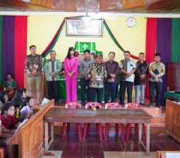Pemkab Toba Dukung  Renovasi Gedung HKBP Siriaria, Resort Sitorang