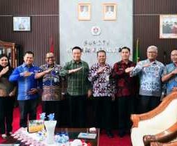 BUPATI HUMBAHAS TERIMA AUDIENSI UPT SAMSAT DOLOKSANGGUL