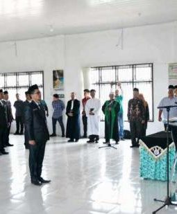 Lantik Pejabat Administrator dan Pengawas, Bupati Tapteng: Berikan Pelayanan Terbaik bagi Masyarakat