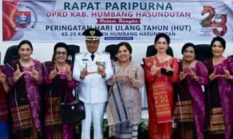 RAPAT PARIPURNA MENJADI AWAL PERINGATAN HUT KE-23 KABUPATEN HUMBANG HASUNDUTAN