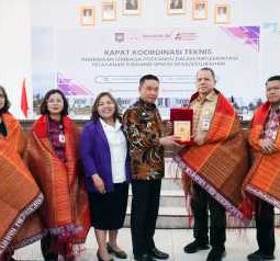Bupati Humbahas Sambut Kedatangan Dirjen Bina Pemdes Kemendagri Dr. Drs. La Ode Ahmad P. Bolombo, A.P., M.Si