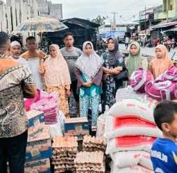 Pemkab Tapteng Bantu Korban Kebakaran Manduamas