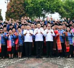 Bupati Humbahas Serahkan SK Perpanjangan PPPK Paruh Waktu