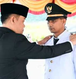 Bupati Humbahas Lantik Camat Lintongnihuta Bahara Hutasoit