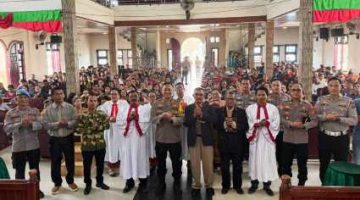 Kapolres Tebo AKBP Triyanto, S.I.K., S.H., M.H, Gelar Minggu Kasih, Ajak Jemaat Jaga Kamtibmas dan Cegah Karhutla
